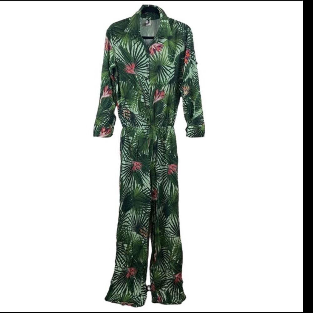 Blu Man Green Floral Jumpsuit Size Small